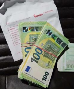 100 Euro Bills